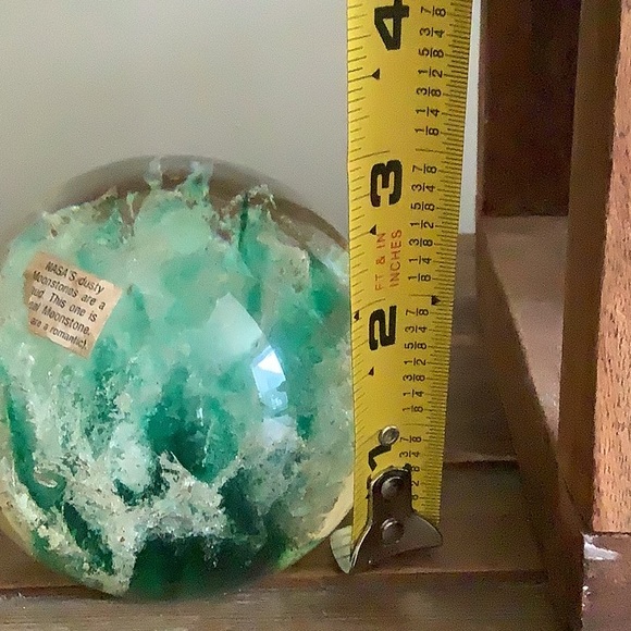 Daisyglas Vintage Dusty Moonstones Paperweight - Picture 2 of 6